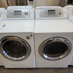 LG Front Loading Washer And Gas Dryer Set 