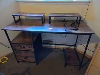 Amazon desk