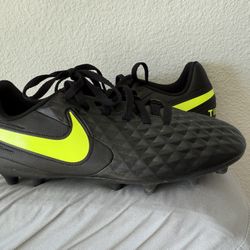 Nike Kid Soccer Cleats