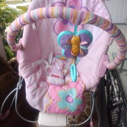 BABY SIT AND PLAY LOUNGE.