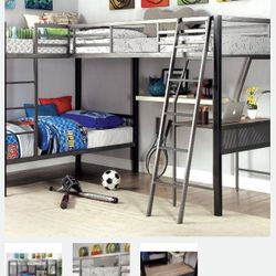 Triple Twin Bunk Bed w/ Desk 