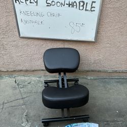 Kneeling Chair 