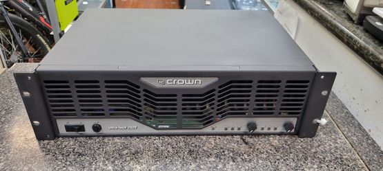 CROWN UltraTech 400-Wats At 8-ohms 660-watts At 4-Ohms Great AMP Amplifier  WORKING UNIT