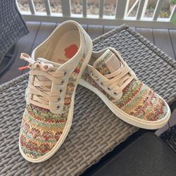 Satorisan Tennis Shoes