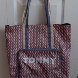 Tommy Hilfiger Tote