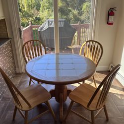 Kitchen Table & Chairs