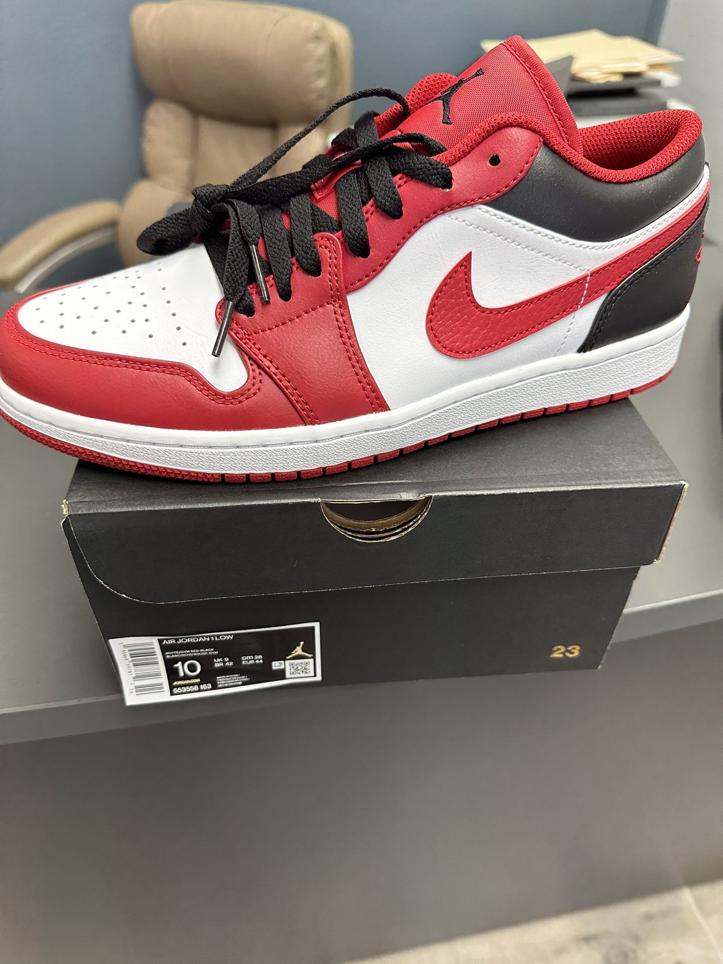 Jordan Retro 1 Low 