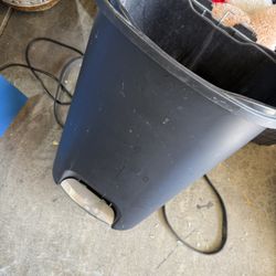 Free Kitchen Garbage Can
