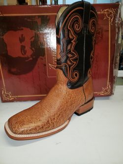 Ostrich Boot