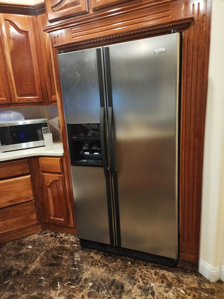 Whirlpool Refrigerator And Freezer