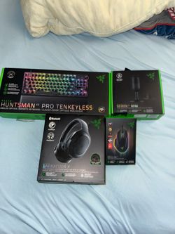 Razer Gaming Bundle – Keyboard, Headset, Mouse, Mic