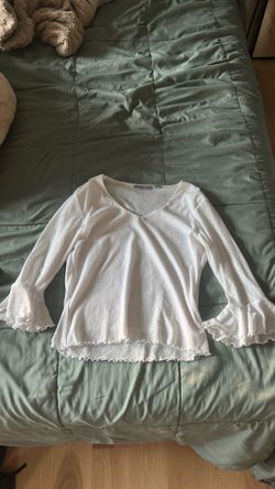 Cropped White Top
