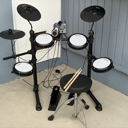Donner DED-80 Electronic Drum Set with 4 Quiet Mesh Pads, 180+ Sounds, 2 Pedals, Throne, Headphones, Sticks