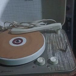 RCA VICTROLA Record Player