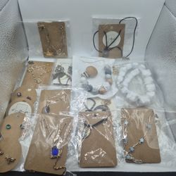 Jewerly Necklaces, Earings, Bracelets 18 pcs