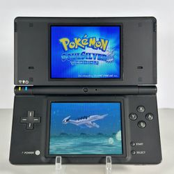 Super Clean Nintendo DSI With Tons Of Games! 500+! 