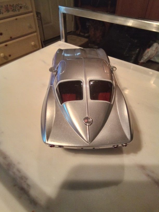 Cast Iron 1963 Chevy Corvette Sting Ray Coupe $40