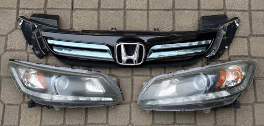 2015 Honda Accord Hybrid Damage Headlight and grille