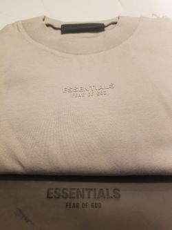 New Large Essentials Fear of God Silver Cloud T Shirt (Over Sized Fits Like XL)