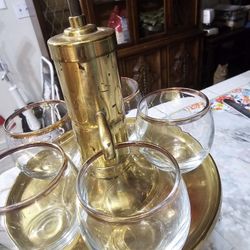 Vintage Wine Pour Fountain
