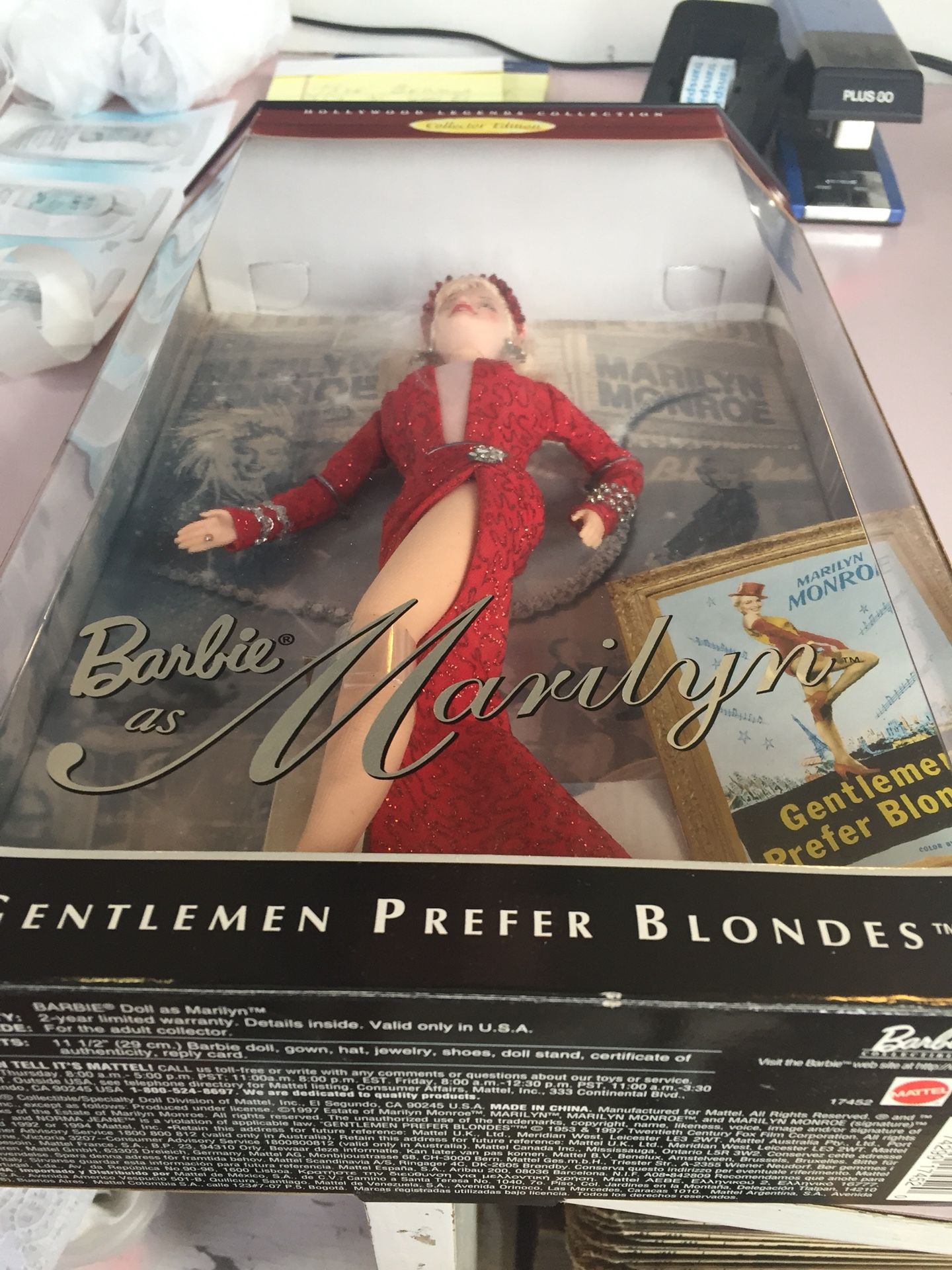 Barbie as Marilyn Hollywood Legends Collection
