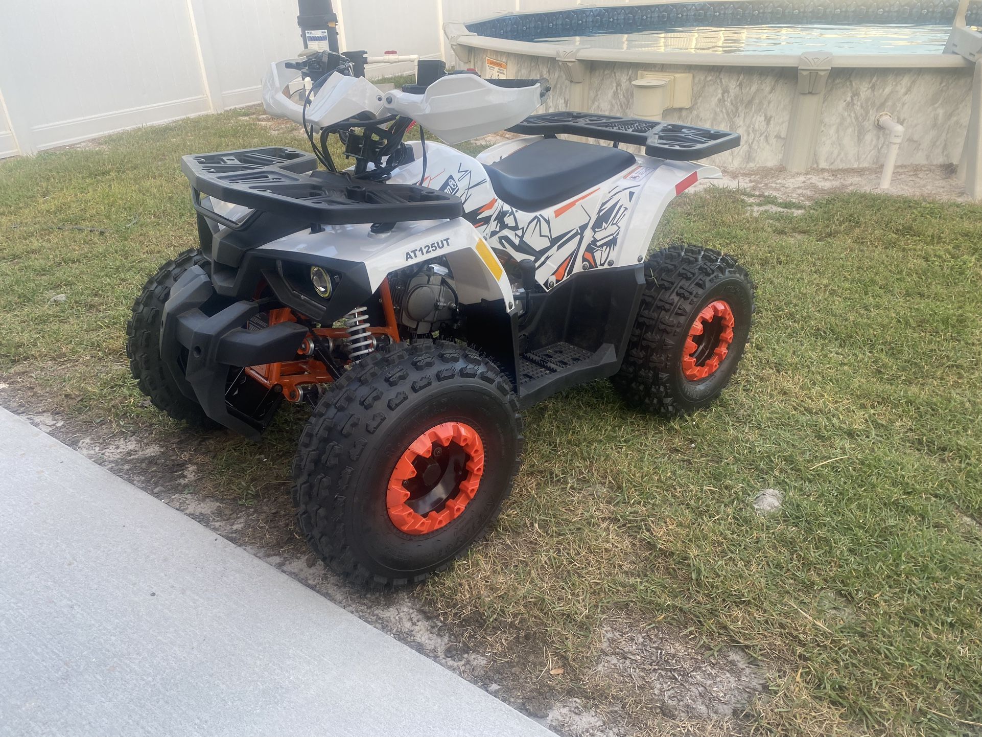 Coleman 125cc Like New!!! 1300 for Sale in Auburndale, FL OfferUp