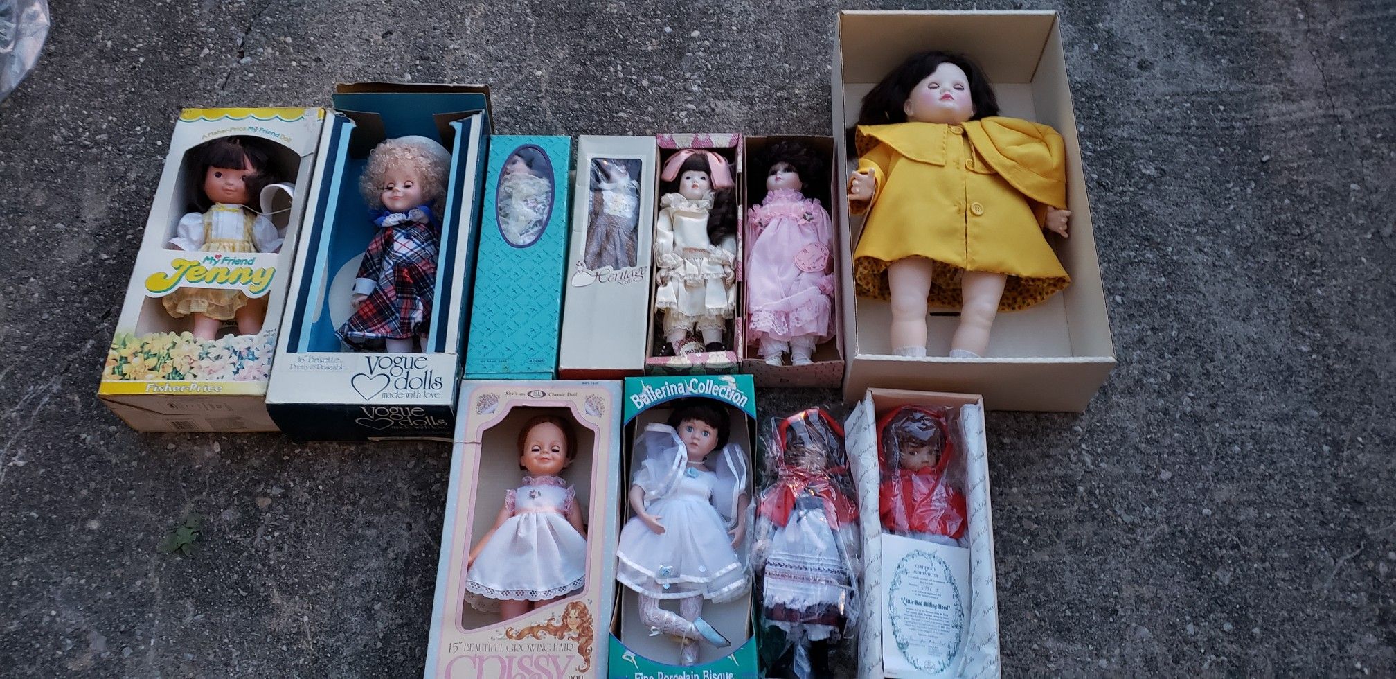 Lot of Vintage Dolls