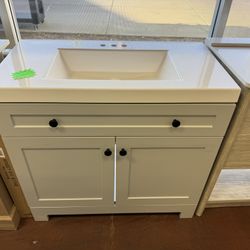 Everdean 37 in. Single Sink Pearl Gray Bath Vanity with White Cultured Marble Top