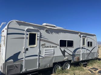 2005 Coachmen Valeria