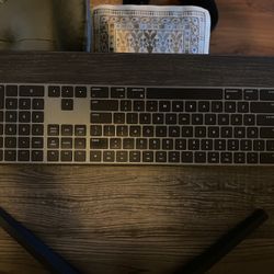 Apple Magic Keyboard Rechargeable 