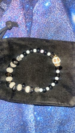 Glass Skull bracelet