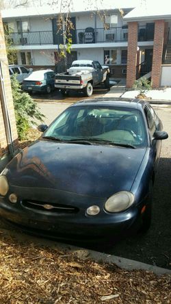 Blue 1998 Ford Taurus