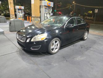 2012 VOLVO S60