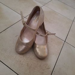 Girls Dressing Shoes