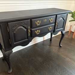 Navy Buffet/server 