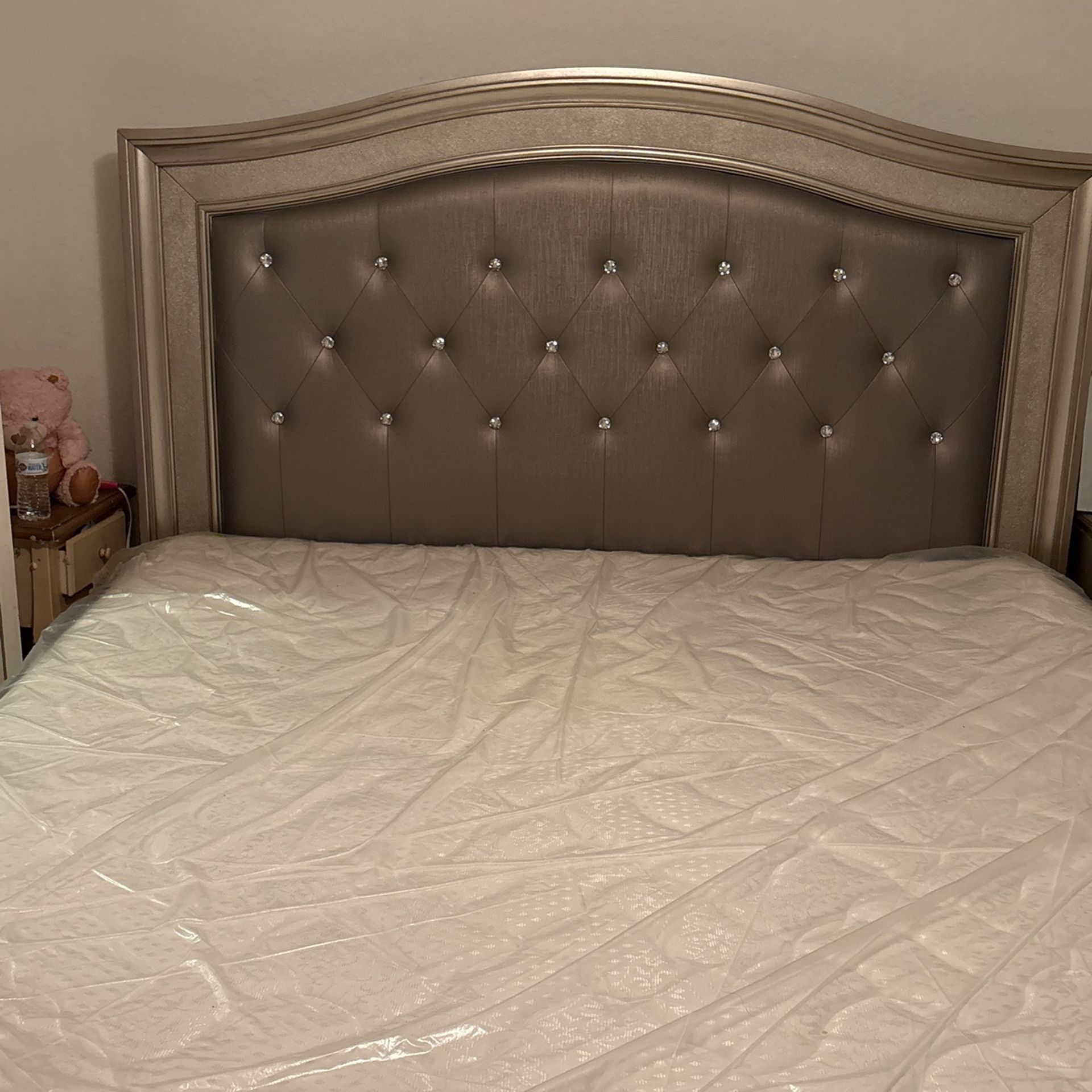 Champagne Diamond Bed