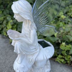 Solar Operated Angel Holding Bird