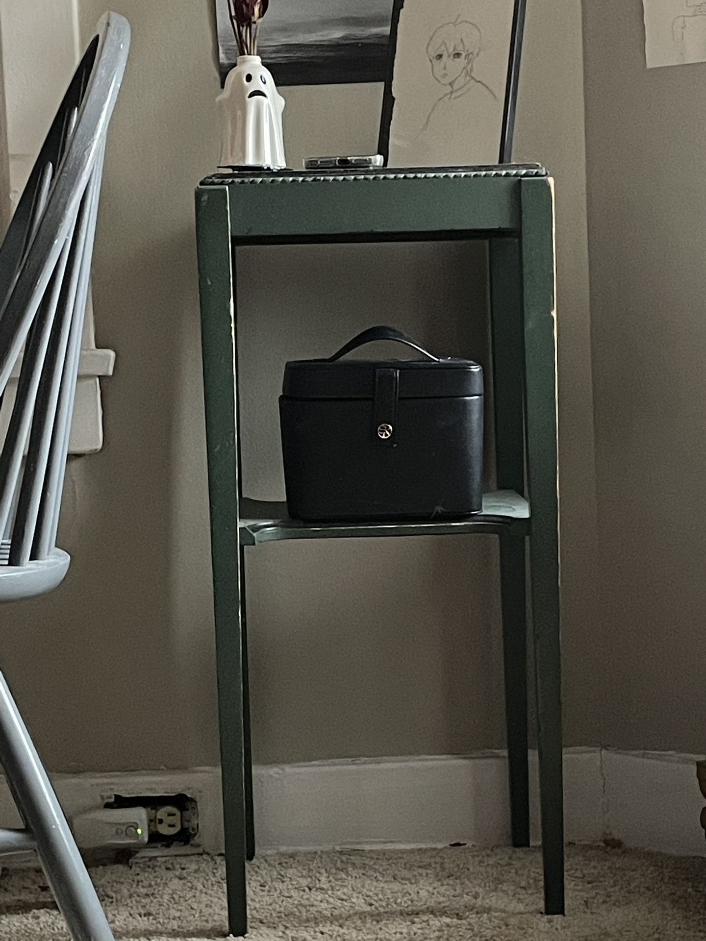 Vintage Green Stand