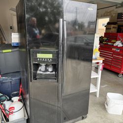 Whirlpool Refrigerator 