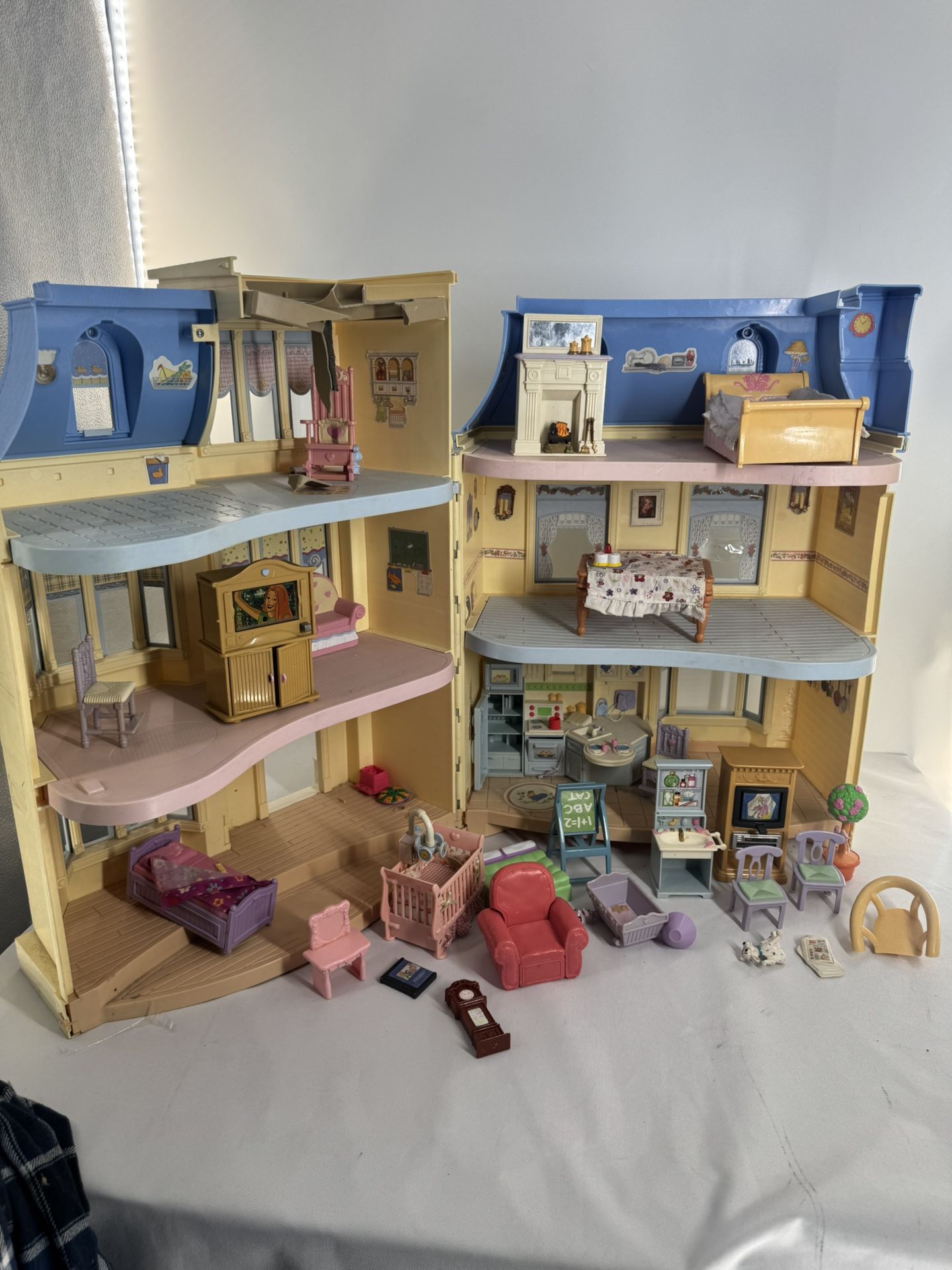 Fisher Price Loving Family Victorian Mansion
