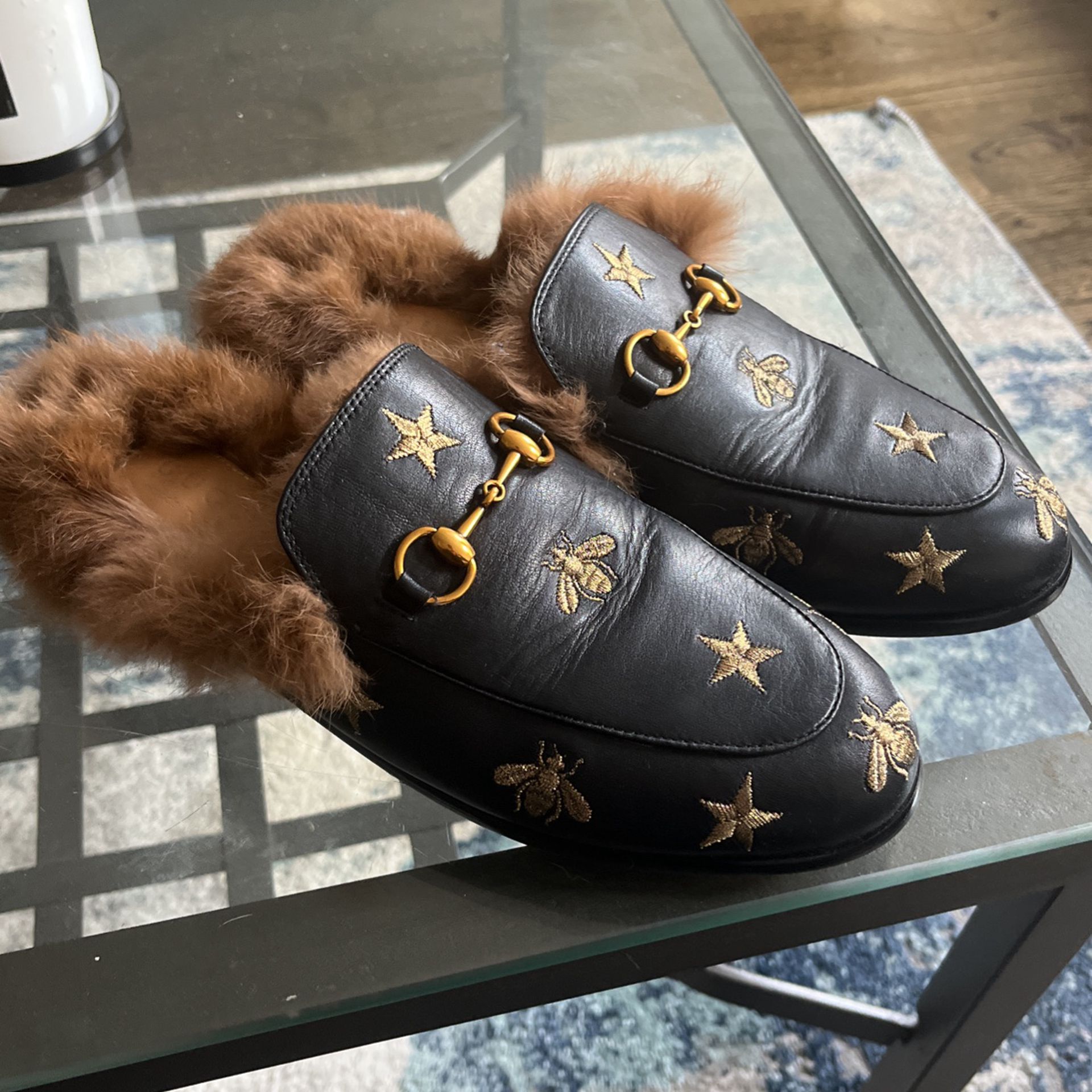 Gucci Fur Slides Women’s Size 9 (40)