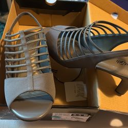 ZAPATOS,K SI NUEVOS,,