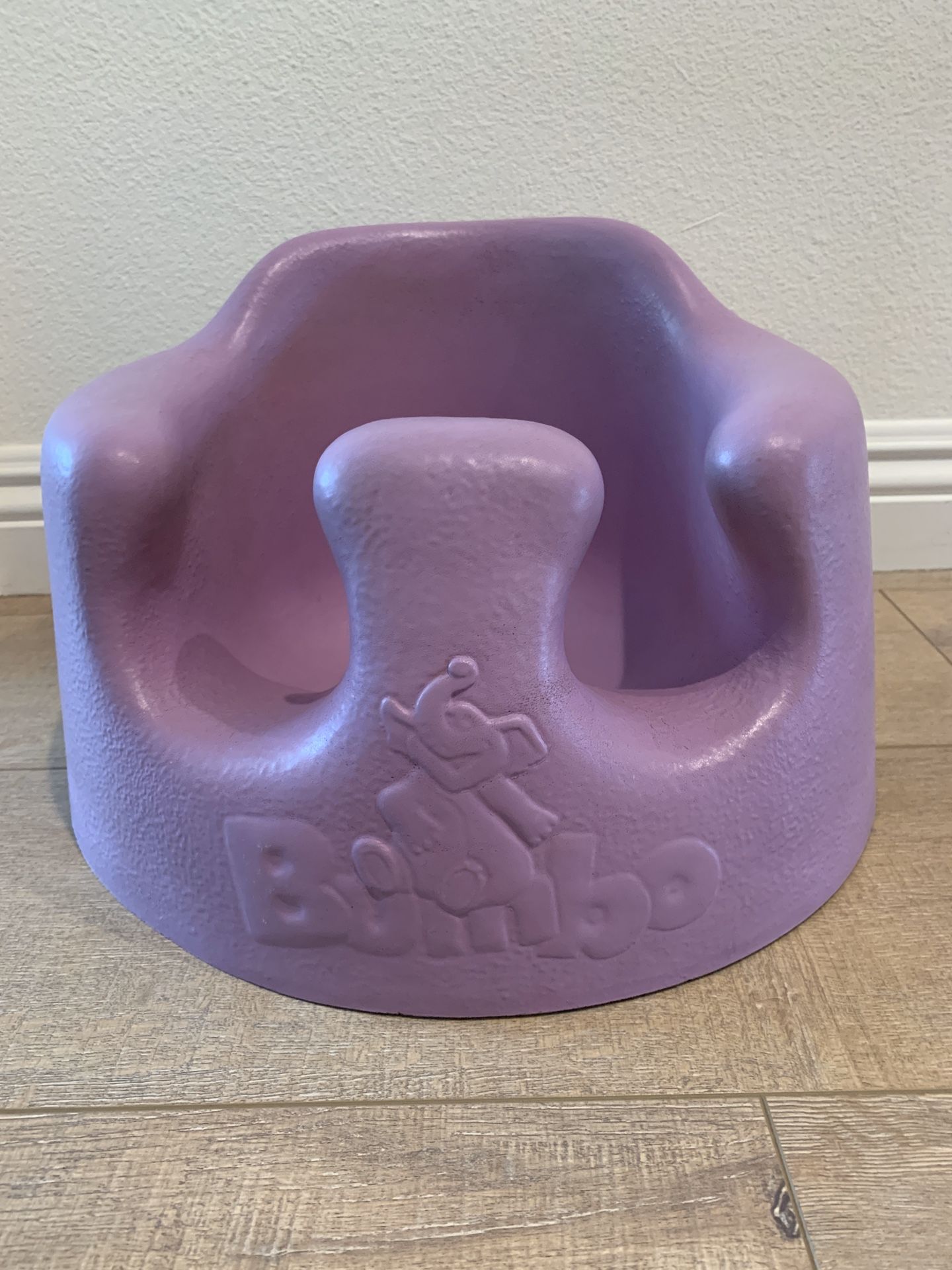 Bumbo floor booster seat