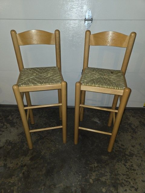 Woven Grass Bar Stool Set