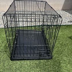 Dog Kennel $25