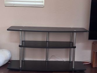 3 shelve TV stand