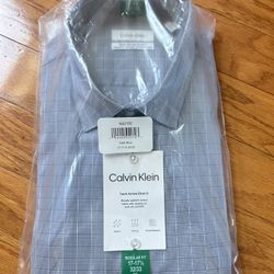 NWT Calvin Klein Men’s Performance Dress Shirt Dark Blue Size XL 17-17 1/2 32/33