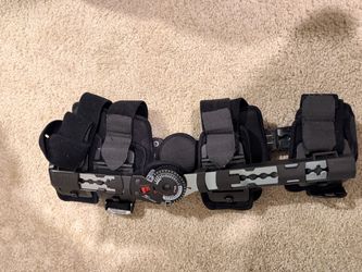 Knee brace don joy