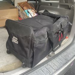 Set Of Two Keep Travel Bags 