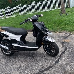 Gas Powered Scooter  50cc